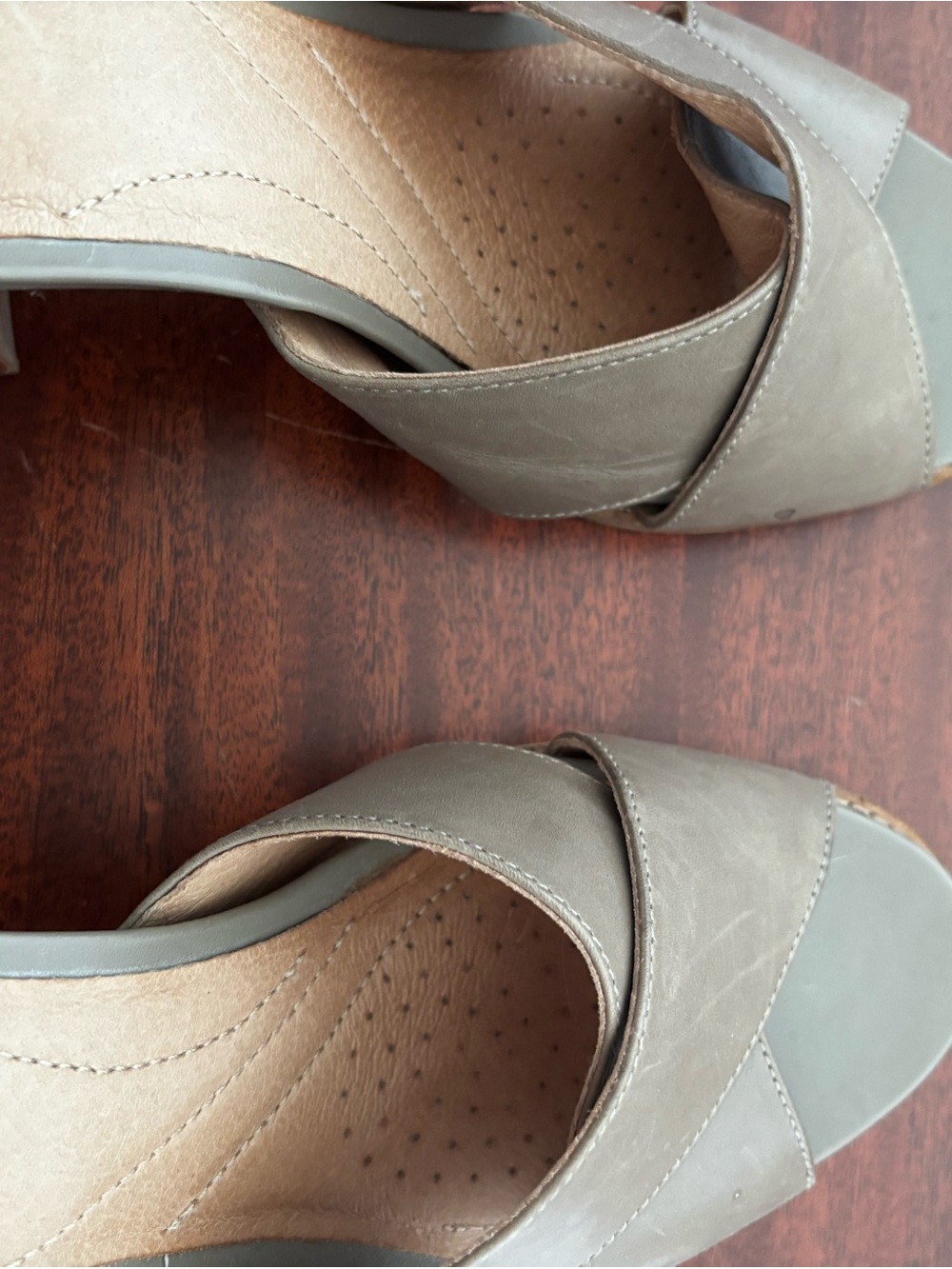 Clarks Olive Brown Leather Block Heel Sandals with Ankle Strap - Picture 4 of 4